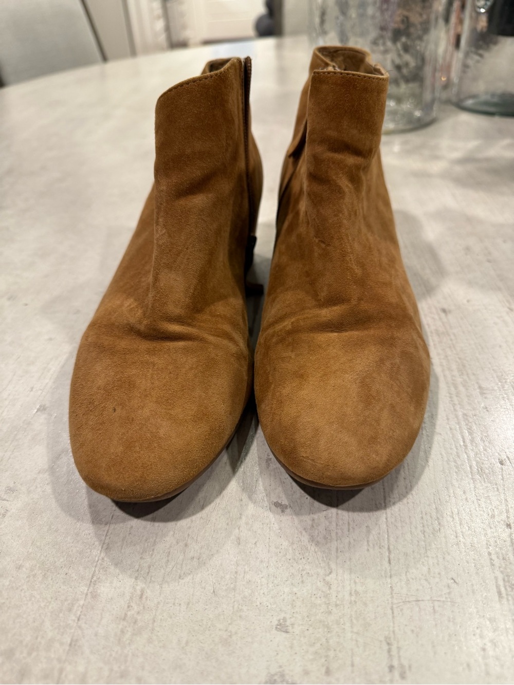 Brown Leather Booties. Nine West. Womens 10m Shoe. Zipper Accent.